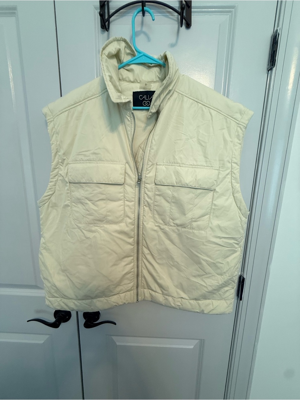 CALIA by Carrie Underwood Cream Quilted Puffer Vest